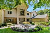 1967 Woodlands Place - Photo 65