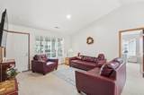 1324 Hillview Circle - Photo 5
