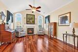 1616 Crossing Boulevard - Photo 9