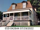 221 Dakota Avenue - Photo 1