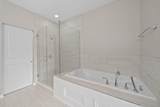 250-710 Daniel Burnham Square - Photo 18