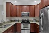 960-209 Perry Street - Photo 10
