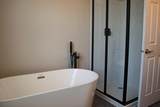 304 Eagles Nest Avenue - Photo 18