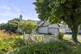 7450 Oakmeadows Drive - Photo 3