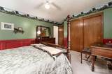 1130 Venetian Way - Photo 38