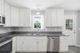 728 Baker Street - Photo 10