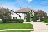 204 Oakwood Court - Photo 1