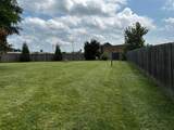 1059 Somerset Court - Photo 11