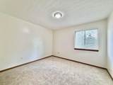 916 Lateglow Court - Photo 18