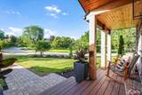 363 Monsarrat Drive - Photo 15