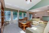 649 Norfolk Square - Photo 9