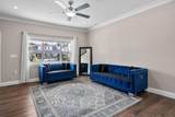 2454 Kilbourne Avenue - Photo 14