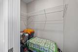 2454 Kilbourne Avenue - Photo 39