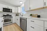 1360 Wagy Square - Photo 18