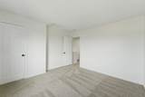 1360 Wagy Square - Photo 32