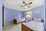 2596 Stonington Avenue - Photo 18