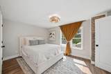 977 Gilbert Street - Photo 19
