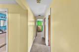 553 Oak Street - Photo 19
