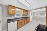 663 Henry Street - Photo 11