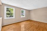 977 Danvers Avenue - Photo 10