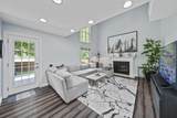 886 Thirlwall Court - Photo 10