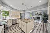 886 Thirlwall Court - Photo 14