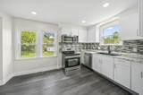 1676 Lakeview Avenue - Photo 18