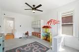 1856 Oak Street - Photo 45