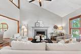 8482 Olenbrook Drive - Photo 8