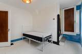 575 Wrexham Avenue - Photo 22