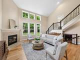 2027 Tulip Way - Photo 14