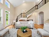 2027 Tulip Way - Photo 17