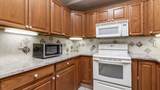 643 Kensington Drive - Photo 18