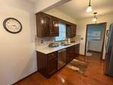 1900 Lakeview Drive - Photo 7