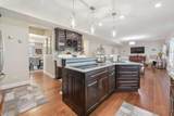 5698 Queen Victoria Street - Photo 11