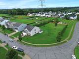 5698 Queen Victoria Street - Photo 62