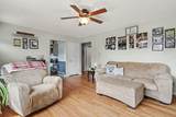 1529 Zimmer Street - Photo 15