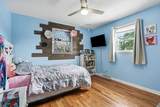 1529 Zimmer Street - Photo 17