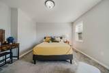164 Clarendon Avenue - Photo 18