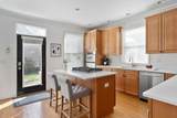 1006 Perry Street - Photo 9