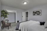 900 Gambier Street - Photo 33