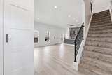 1102 Summit Street - Photo 2