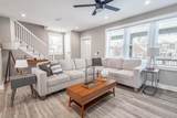 915 Kelton Avenue - Photo 15