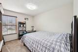 6841 Riverside Glen Court - Photo 22