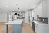 4541 Corsican - Photo 8