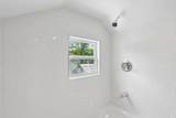 544 Selby Boulevard - Photo 22