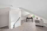 544 Selby Boulevard - Photo 23