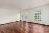 619 Dlyn Street - Photo 2