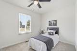 142 Gladys Road - Photo 21