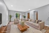 6 Surrey Court - Photo 12